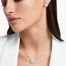 Check spelling or type a new query. Round Diamond Cluster Stud Earrings