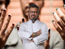 Uñas dramaticas vino / argentina fue eliminada y hubo una. Unas Pintadas Y Look Total Black La Moda Mundial Que Impuso Donato De Santis Minuto Argentina