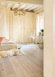 How To Find The Bedroom Flooring Of Your Dreams Bedroom Laminate Flooring Bedroom Flooring Flooring