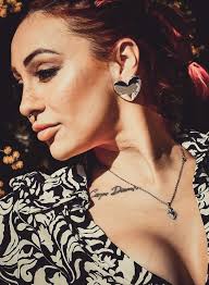 Nicole Borrelli la “Revolution” di Napoli Fashion Week, Cosa Faccio?