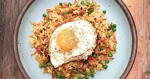 Kimchi Fried Rice With Sesame Egg Recipe Yummly Recipe Kimchi Fried Rice Healthy Chicken Recipes How To Cook Rice