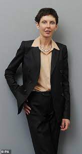 Denise coates bought the domain name bet365 on ebay in 2001 for £20,000 and began operating a dot.com betting business from a portable cabin in her fellow executives at the bookmaker include her husband, childhood sweetheart richard smith, who serves as group property director, as well her. Ù…ÙŠØ±Ø§Ø« ØµØ¨Ø§Ø­ Ø£ÙˆÙ‚ÙŠØ§Ù†ÙˆØ³ÙŠØ§ Richard Smith Denise Coates Outofstepwineco Com