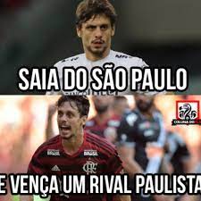 Entra la ambulancia para asistir a un jugador y llevárselo, el. Meme Creation Flamengo Elimina Corinthians Copa Do Brasil 2019 Memes