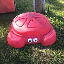 Le gambe sono perfette per sedersi e rilassarsi dopo aver giocato. Find More Crab Sandbox Or Kiddie Pool For Sale At Up To 90 Off