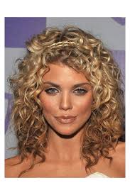 Hottest Reverse Ombre Hair Color Ideas For Womens Mid Length Curly Hairstyles Medium Hair Styles Curly Hair Styles Naturally