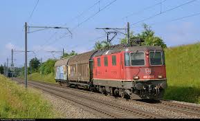 re 4 4 ii 11263 sbb cargo re 4 4 ii at jestetten germany by reinhard reiss