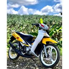 So kepada anda yang baru sahaja tiba di channel youtube saya. Buy Coverset Original Hly Yamaha 125z Zr Sabit Design Stripe Sticker Siap Tampal Percuma Emblem Timbul Hong Leong Yamaha Seetracker Malaysia