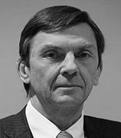 FMH President Mike Nelson receives Distinguished Service Award