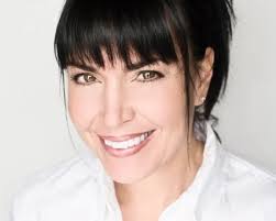 Julie Caron Humoriste à Saint-Dominique pour événement à Saint-Dominique