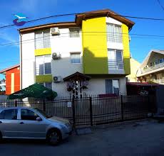 In statiunea eforie nord chiar pe malul lacului belona si langa plaja vraja marii, gasiti frumoasa vila irma. Vila Steaua Eforie Nord