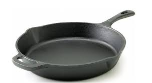 16 Things All Food Lovers Should Buy On Amazon Prime Day Cast Iron Best Cast Iron Skillet Bayou Classic