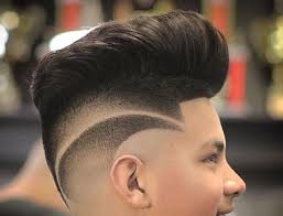 Uniknya gaya rambut ini membuat model rambut mohawk menjadi lebih mudah untuk dikenali meski dari jarak yang jauh. Potongan Rambut Dan Gaya Rambut Untuk Remaja 2018 Gambar Dengan Keterangan