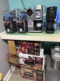 Been practicing.. first thing I made was a mocha frappe! Second was a  spiked slushie after half way reading directions and taking two hours to  actually figure it out 😅 anyways. Here's