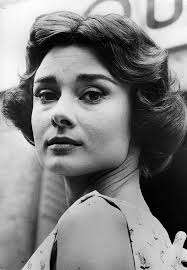 Audrey Hepburn: la historia de su vida en imágenes