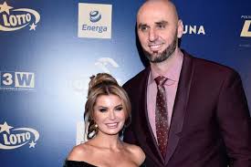 Check spelling or type a new query. Gortat Zdecyduje Sie Na Dziecko Ze Swoja Seksowna Partnerka Wymowne Slowa Koszykarza Super Express