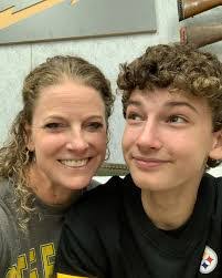 Marcia Weigel's Instagram, Twitter & Facebook