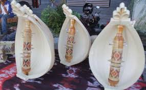 Inilah sasando, alat musik khas pulau rote yang sekilas mirip gitar. Alat Musik Sasando Ntt Asal Usul Jenis Fungsi Bentuk Cara Memainkan Bahan Pembuatan Dan Daerah Persebaran Haipedia Com