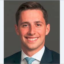 Roberto Thompson's Instagram, Twitter & Facebook