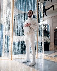 The transfer will be clear, we have to wait and i don't want to say anything more. Memphis Depay On Instagram E Diferente Aqui
