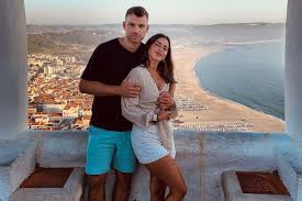 28, born 15 october 1992. Sarah Lombardi Neuer Job Fur Julian Buscher Gala De