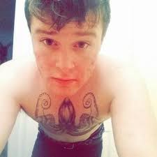 Kaden Tyler Burnett (@smellsof_updog)