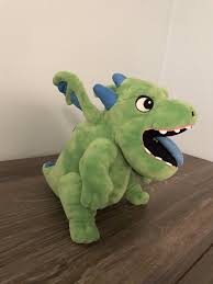 Pass royale unlocks rewards and instant perks! automatic chest unlocking: Clash Royale On Twitter Baby Dragon Plush Yes Please Supercell Shop Now Shipping Globally Visit The Shop Https T Co Fb9cwklanr