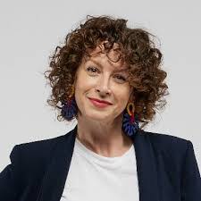 Vanessa Branson's Instagram, Twitter & Facebook