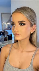 Thank you so much to those that sent me beautiful messages this week  regarding my university graduation (YES, I FINALLY GRADUATED HAHA)! I will  endeavour to thank each and every one of