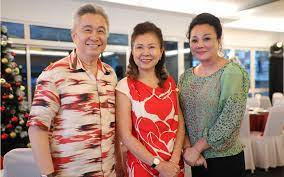 Christine is an art director, designer and illustrator from nyc. Puan Sri Lim Abdullah Cristine Rass Naa