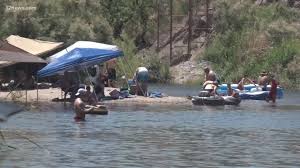 Whether you want to see the pros in person or get into the action yourself, lake havasu city events offer something for everyone to enjoy! Massive Crowds Flock To Lake Havasu For Memorial Day Weekend 12news Com
