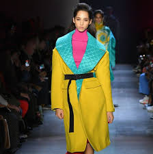 Публикация от gigi hadid (@gigihadid) 31 июл 2020 в 6:23 pdt. Color Block Trend Fendi Gucci Bella Hadid How To Color Block