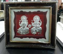 Visit Anand Jewellers At Sonar Gali Upper Bazar Ranchi For A Wide Range Of Silver Showpieces And Frames At Highly Competitive Prices Frame Jewels Silver