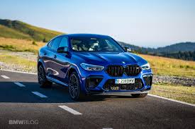 Great straight line results for x6m it's a monster in a straight line. Video Bmw X6 M Drag Races Cayenne Turbo S E And Rsq8