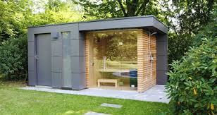Gartenhäuser & geräteschuppen für ihren gartenindividuell und charakteristisch, aus holz oder metallsuchen sie einen platz für gartenutensilien? Design Gartenhaus Moderne Gartenhauser Schicke Gartensauna Auch Alsbausatz