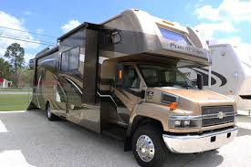 Bring your dirt bikes, atvs, and other toys along for adventure in a toy hauler! 2009 Four Winds Fun Mover Toy Haulers Rv For Sale By Owner In Pensacola Florida Rvt Com 129541 Cool Rvs Luxury Van Toy Hauler Rv