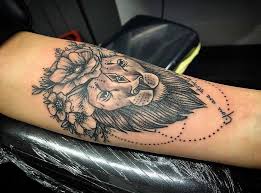 Mandala tattoos are quite a popular tattoo trend and look stunning in a lion tattoo. Floral Lion Piece With Mandala Tattoo And Body Piercing Facebook