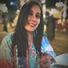 What is the best month to visit Quebec and plan a trip to Niagara Falls?