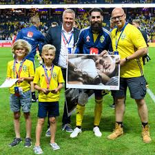His relatives sharbel touma and david durmaz are also known. Svensk Fotboll Grattis Jimmy Durmaz Som Prisades Till Facebook