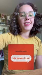 Amy Veach's Instagram, Twitter & Facebook