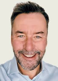 Owning The Whole, Leading in Uncertainty