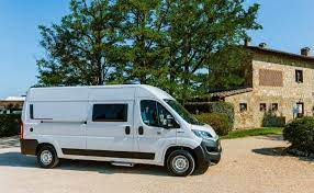 Vous avez cherché fourgon aménagé camping car occasion fiat ducato. Les Vans Les Moins Chers Top 5 Fourgons A Moins De 40 000 Euros Dans Les Gammes 2021 Le Monde Du Camping Car
