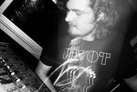 Alex Bayer · Artist Profile