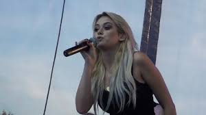 Witam dzisiaj chciałbym wam zaprezentować teledysk do piosenki zespołu verba i sylwii przybysz pt. Sylwia Przybysz Dni Bialogardu Youtube