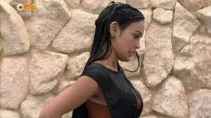 BBB 23: Larissa se descuida e mostra o mamilo; veja foto