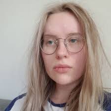 Amanda Wallin's Instagram, Twitter & Facebook