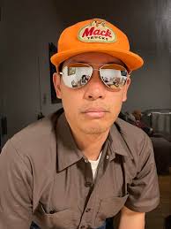 Happy Halloween everyone! How is my Dale costume? I'm also armed with  pocket sand. Sh-sh-sha!!! : r/KingOfTheHill