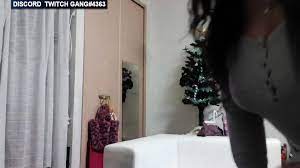 Asian Twitch Streamer Flashing Her Boobs On Stream & Accidental Nip Slip  117 - EPORNER