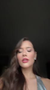 Os vídeos de Lore (@lorenafurlan0) com som original