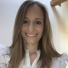 Kate Peebles's Instagram, Twitter & Facebook