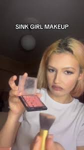 Gerçek bir SINK GIRL makyajı